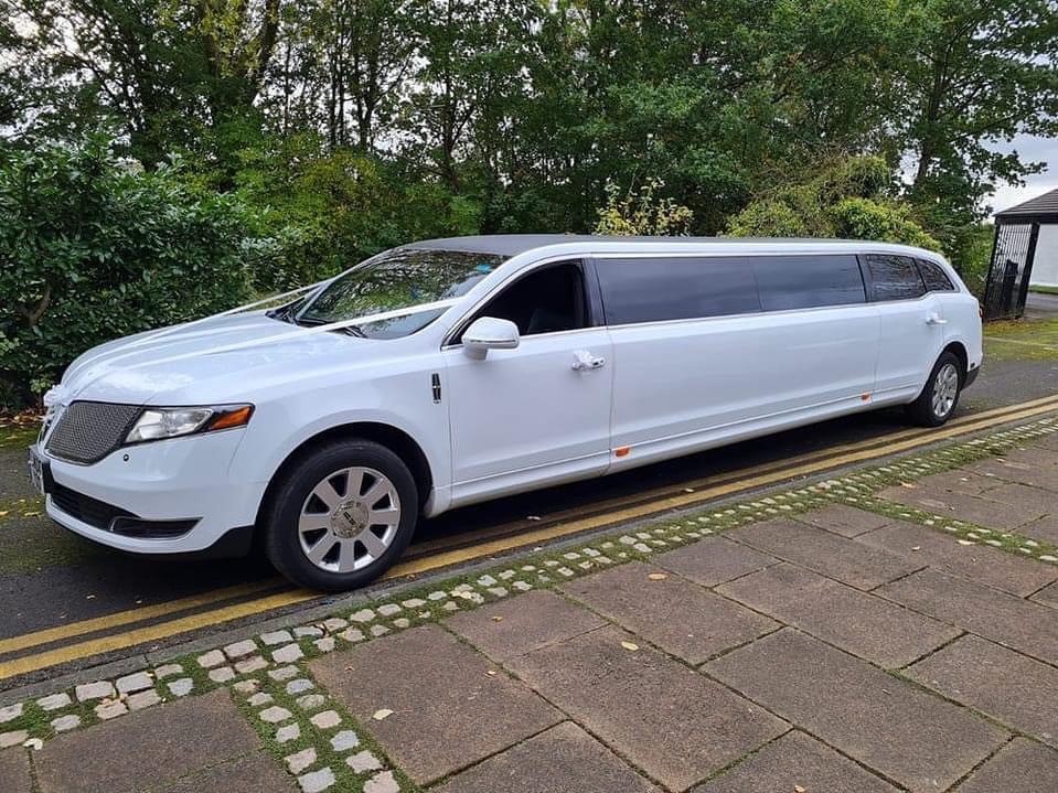 Hire a wedding limo in London