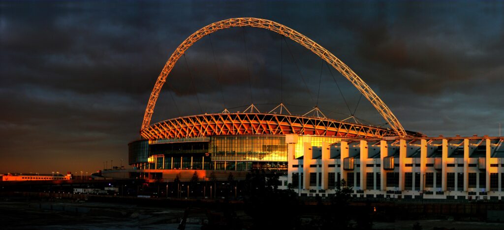 limo hire for concerts, wembley stadium