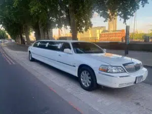 Lincoln Town Car Limousine Hire London​