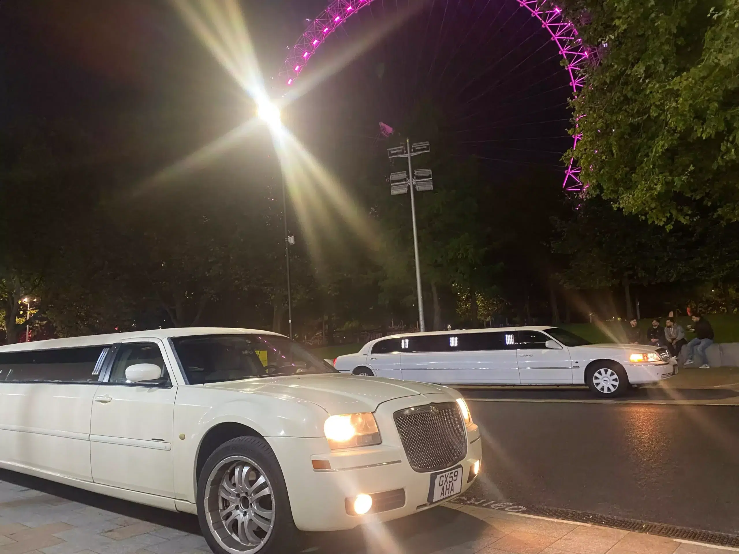 Chrysler Baby Bentley Limo Hire London​