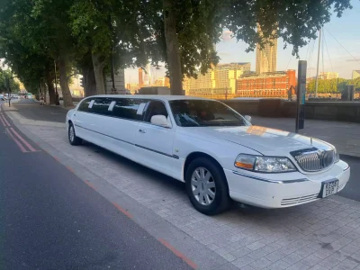 White Limousine Hire London​